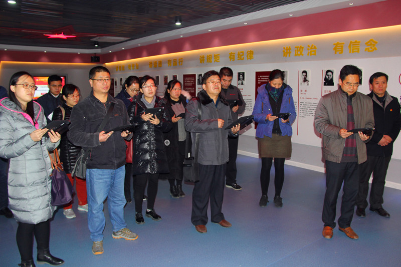 新闻照片1压缩后.jpg 新闻照片1压缩后.jpg